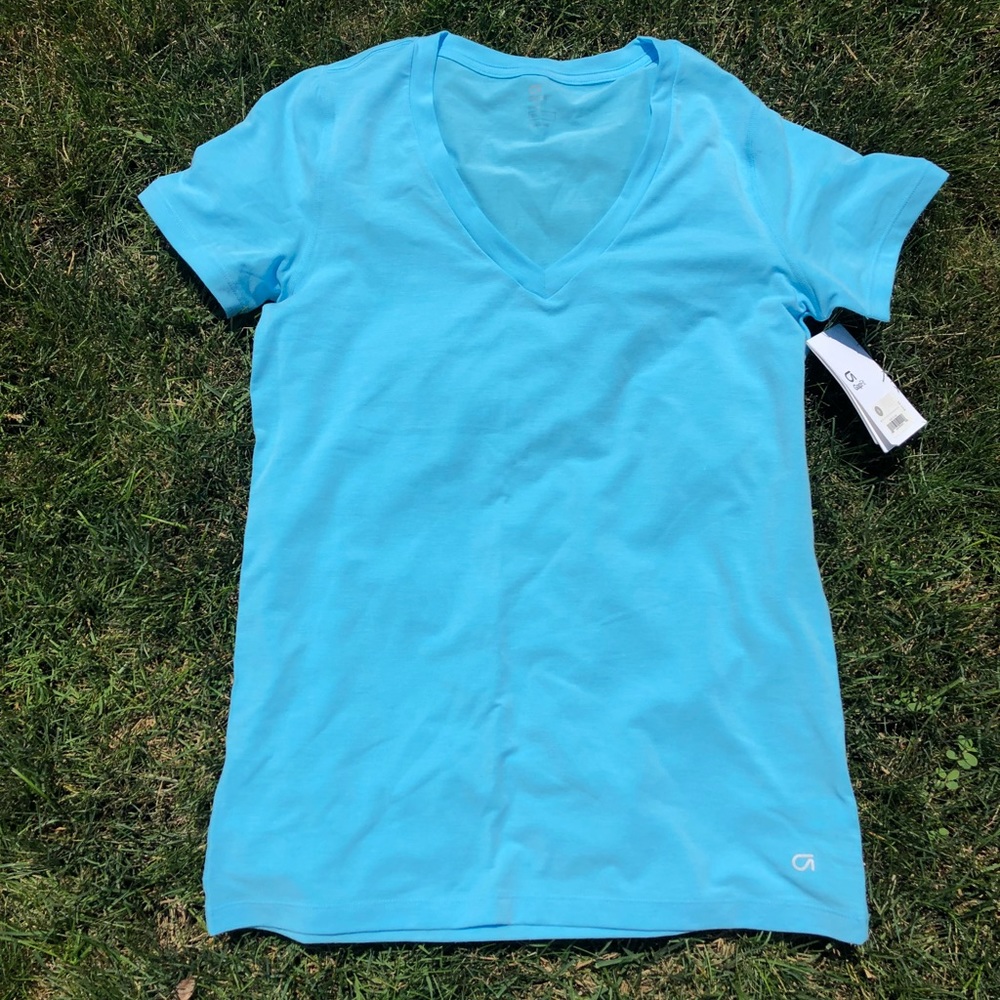 GapFit Breathe V-neck Tshirt